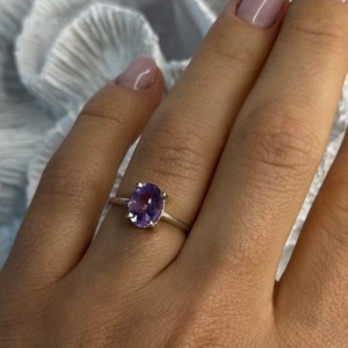 925 Sterling Silver Amethyst Ring Size 6.5