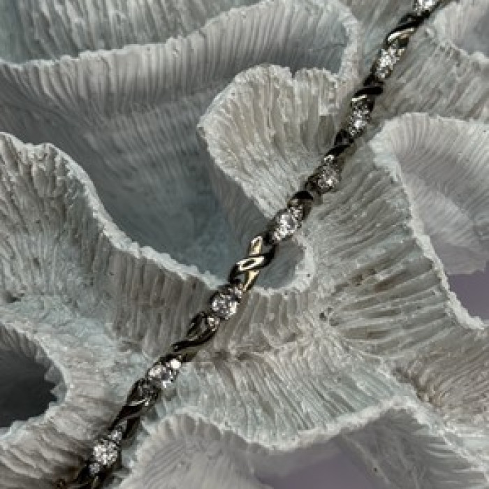 Beautiful 925 Sterling Silver CZ Bracelet Length 7 Inch