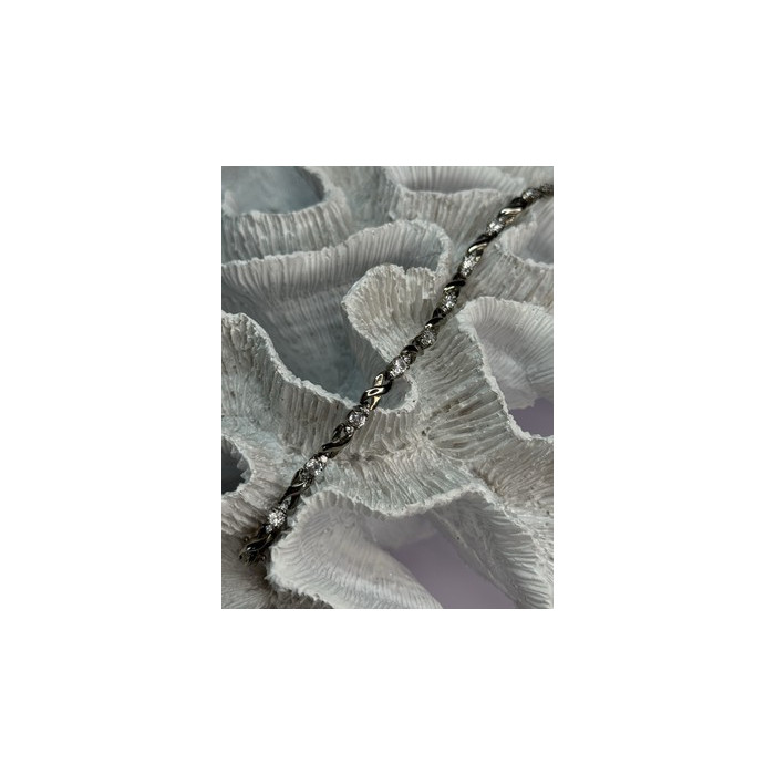 Beautiful 925 Sterling Silver CZ Bracelet Length 7 Inch