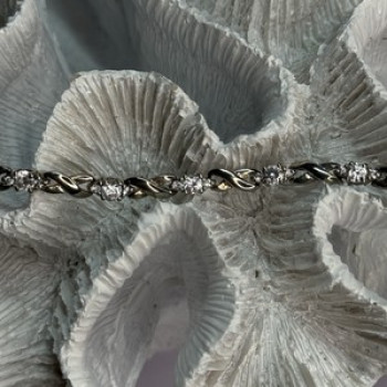 Beautiful 925 Sterling Silver CZ Bracelet Length 7 Inch
