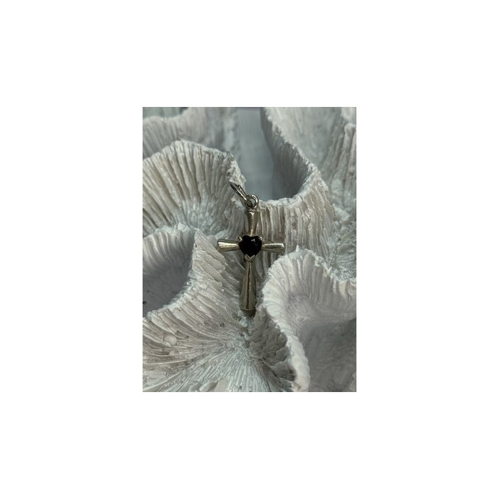 925 Sterling Silver Garnet Heart Cross Length 1.2 Inch