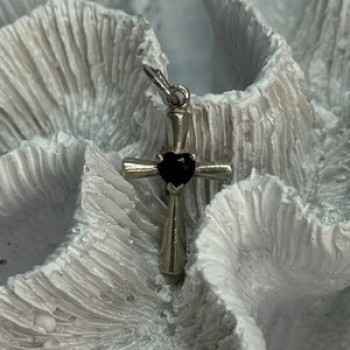 925 Sterling Silver Garnet Heart Cross Length 1.2 Inch