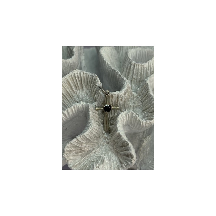 925 Sterling Silver Garnet Heart Cross Length 1.2 Inch