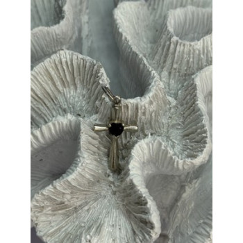 925 Sterling Silver Garnet Heart Cross Length 1.2 Inch