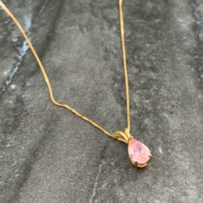 14 K Yellow Gold Morganite Chain With Pendant