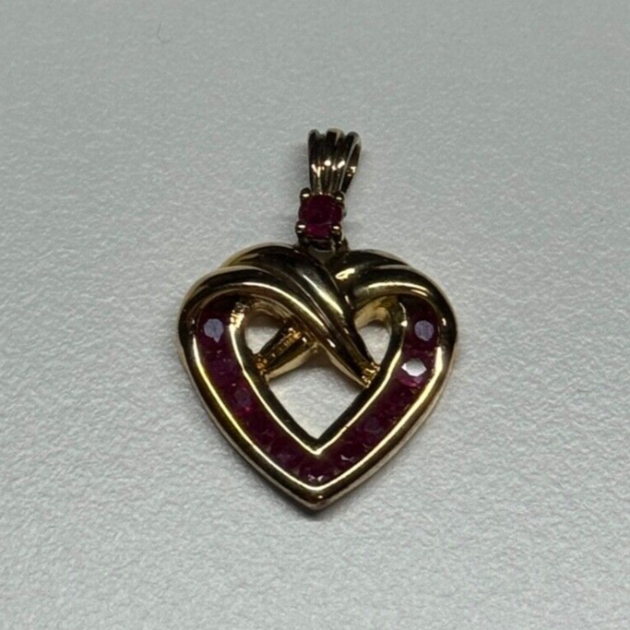 925 Sterling Silver Gold Plated Spinel Heart Pendant