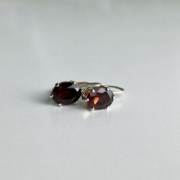 925 Sterling Silver Garnet Earrings