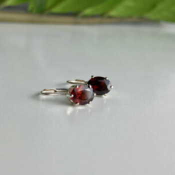 925 Sterling Silver Garnet Earrings