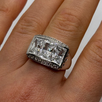 925 Sterling Silver CZ Ring Size 7