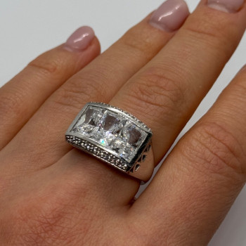 925 Sterling Silver CZ Ring Size 7