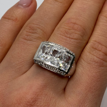 925 Sterling Silver CZ Ring Size 7