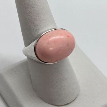 925 Sterling Silver & Pink Agate Ring Size 7.5