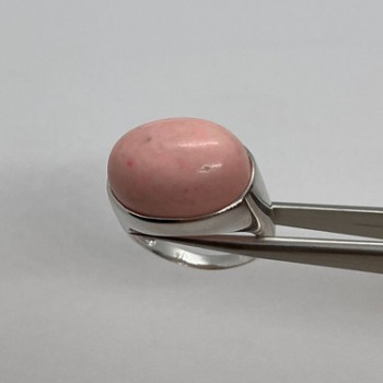 925 Sterling Silver & Pink Agate Ring Size 7.5