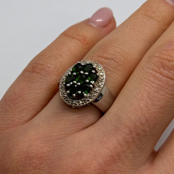 925 Sterling Silver Emerald Ring Size 6