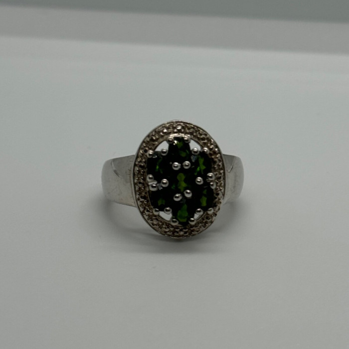 925 Sterling Silver Emerald Ring Size 6