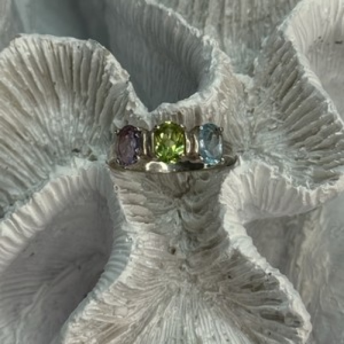 925 Sterling Silver Topaz Peridot Amethyst Ring Size 8.5