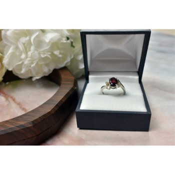 925 Sterling Silver Garnet & CZ Ring Size 6