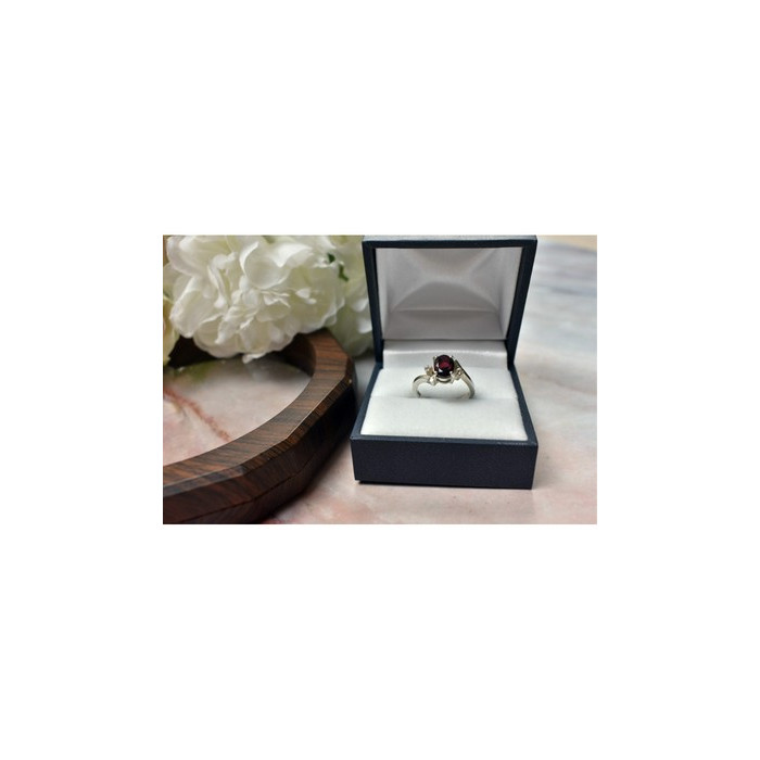 925 Sterling Silver Garnet & CZ Ring Size 6