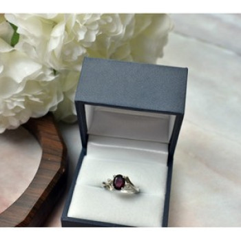 925 Sterling Silver Garnet & CZ Ring Size 6