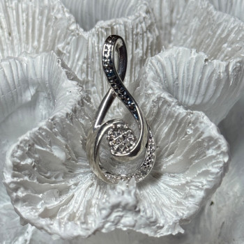 925 Sterling Silver White & Blue Topaz Pendant Length 1.1 Inch