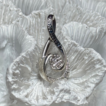 925 Sterling Silver White & Blue Topaz Pendant Length 1.1 Inch