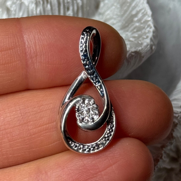 925 Sterling Silver White & Blue Topaz Pendant Length 1.1 Inch