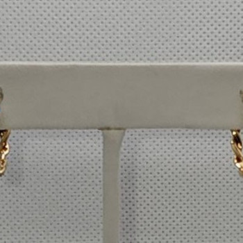 10K Yellow Gold Diamonds 0.3 Carat Earrings Length 18 mm
