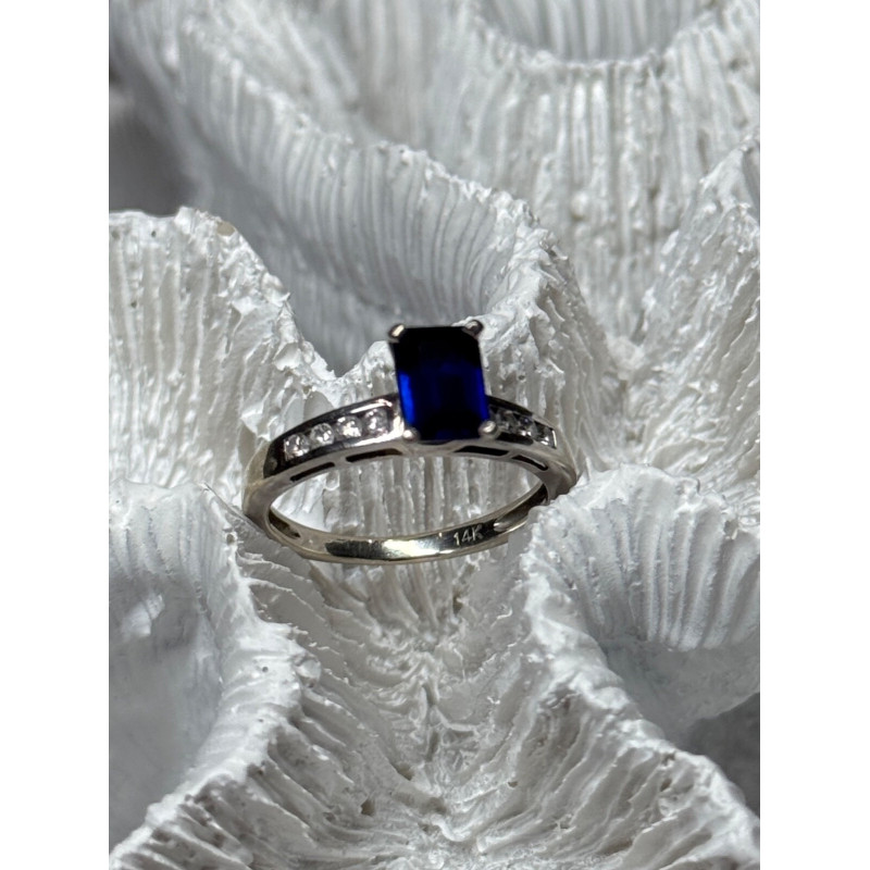 14K WHITE GOLD SAPPHIRE & DIAMONDS RING SIZE 5.5