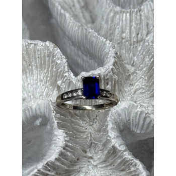 14K WHITE GOLD SAPPHIRE & DIAMONDS RING SIZE 5.5
