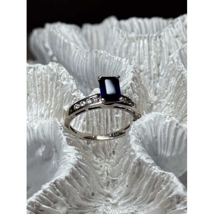 14K WHITE GOLD SAPPHIRE & DIAMONDS RING SIZE 5.5