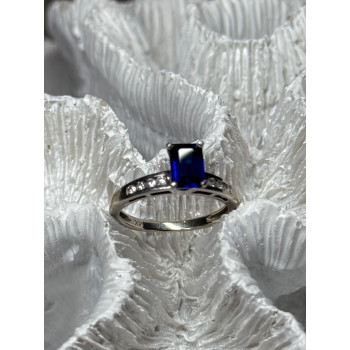14K WHITE GOLD SAPPHIRE & DIAMONDS RING SIZE 5.5