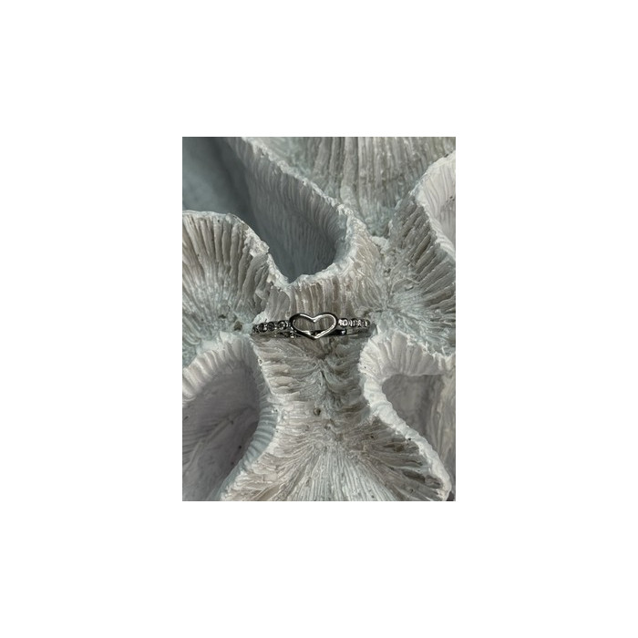 925 Sterling Silver CZ Heart Ring Size 8