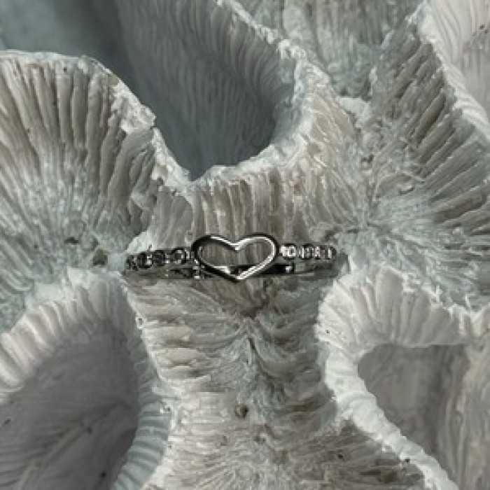 925 Sterling Silver CZ Heart Ring Size 8
