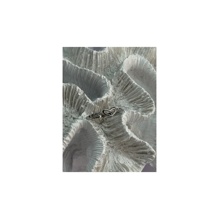 925 Sterling Silver CZ Heart Ring Size 8