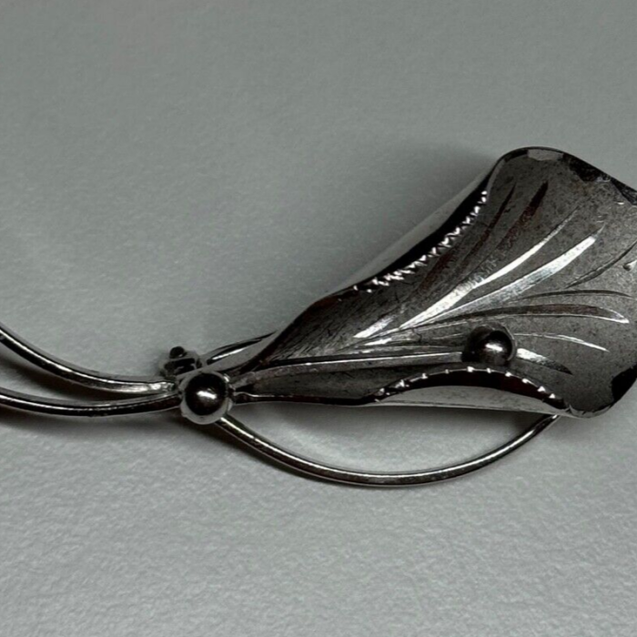 925 Sterling Silver Flower Brooch