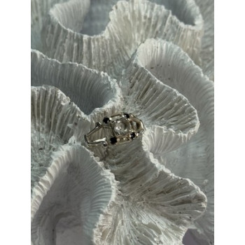 925 Sterling Silver White & Blue Sapphire Ring Size 7