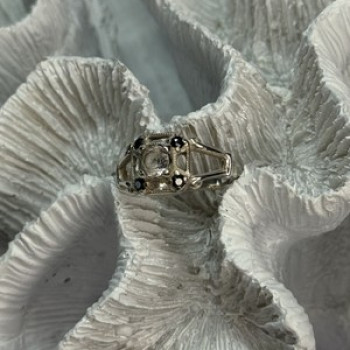 925 Sterling Silver White & Blue Sapphire Ring Size 7