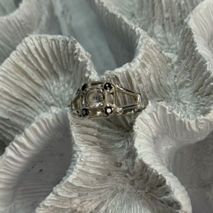 925 Sterling Silver White & Blue Sapphire Ring Size 7