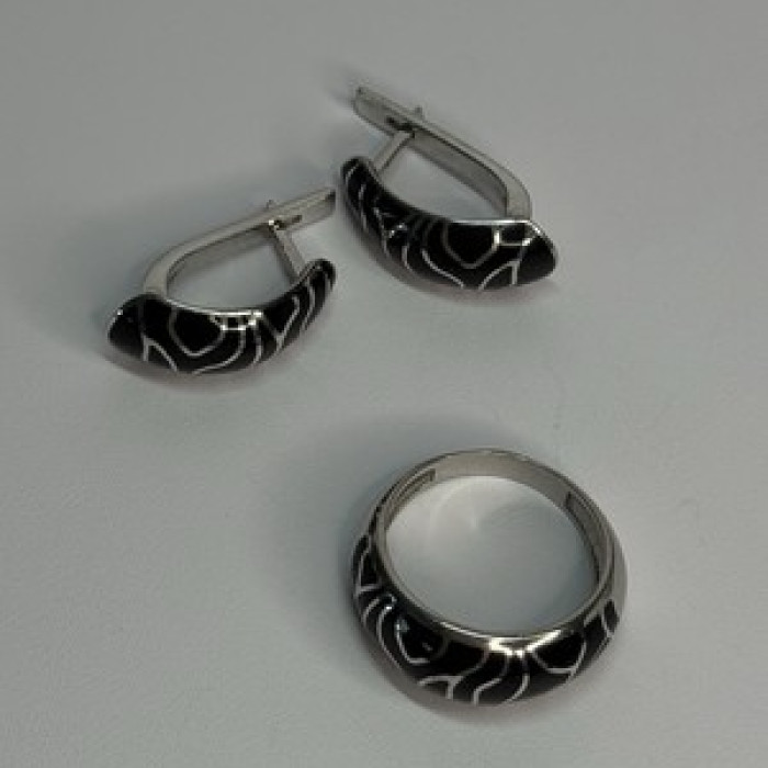 925 Sterling Silver Enamel Ring & Earrings Set Size 9
