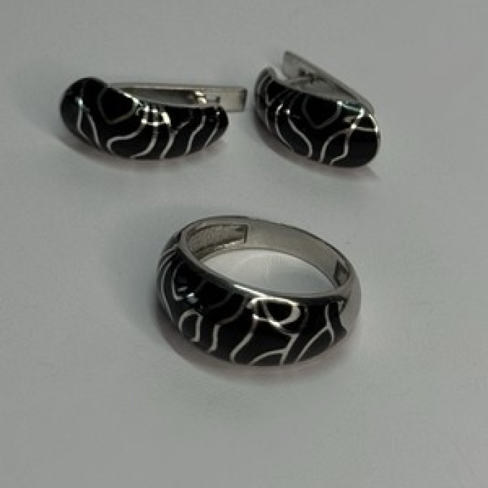 925 Sterling Silver Enamel Ring & Earrings Set Size 9