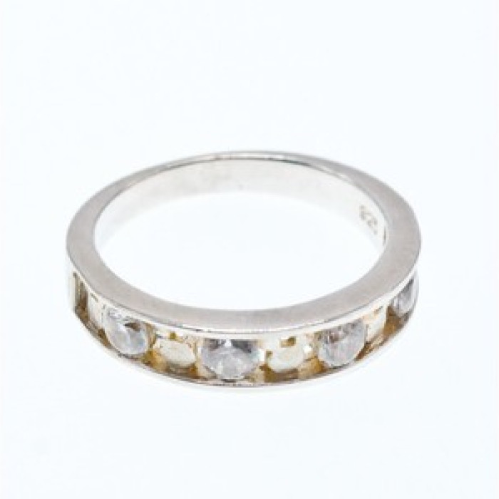 925 Sterling Silver White Topaz Ring Size 8 Disney
