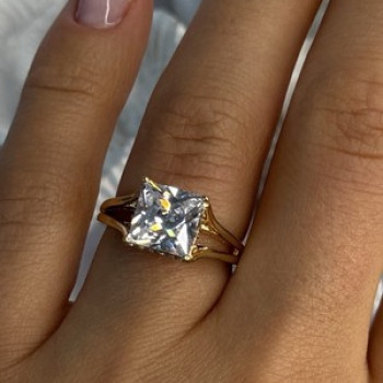 925 Sterling Silver Gold Plated Bge CZ Ring Size 7