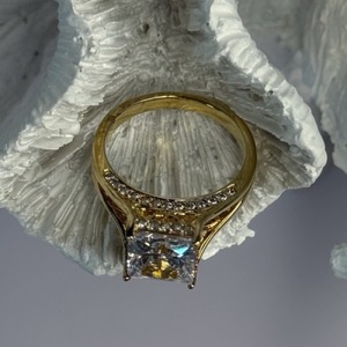 925 Sterling Silver Gold Plated Bge CZ Ring Size 7