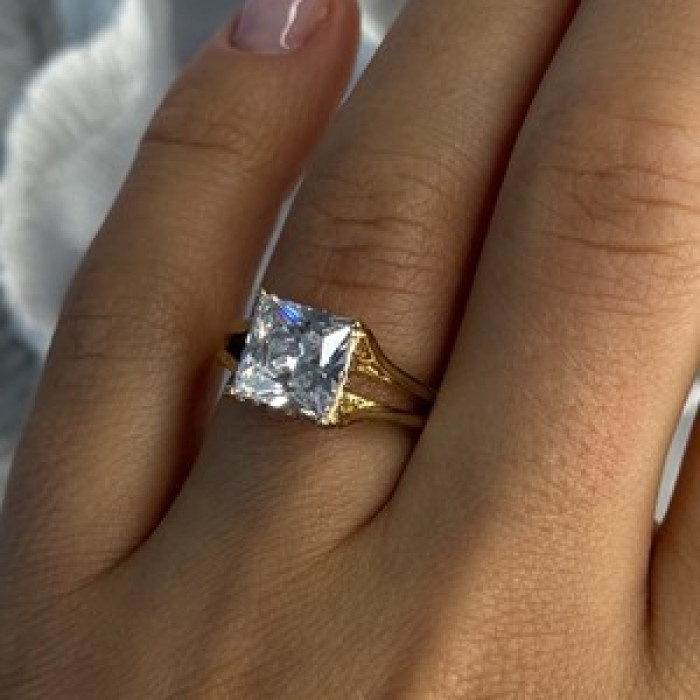 925 Sterling Silver Gold Plated Bge CZ Ring Size 7