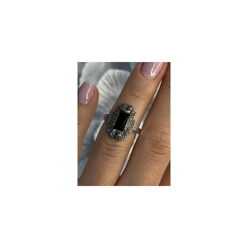 Vintage 925 Sterling Silver Onyx Ring Size 5