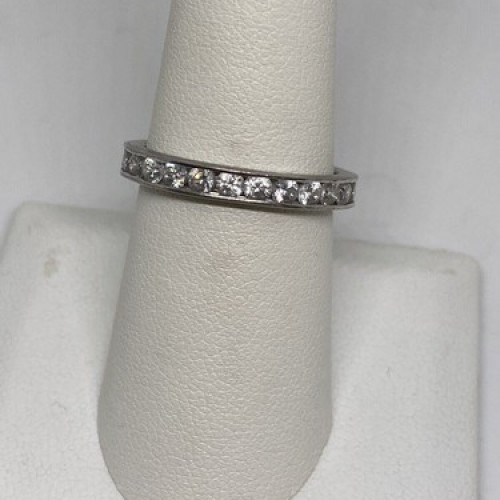 925 Sterling Silver CZ Ring Size 8