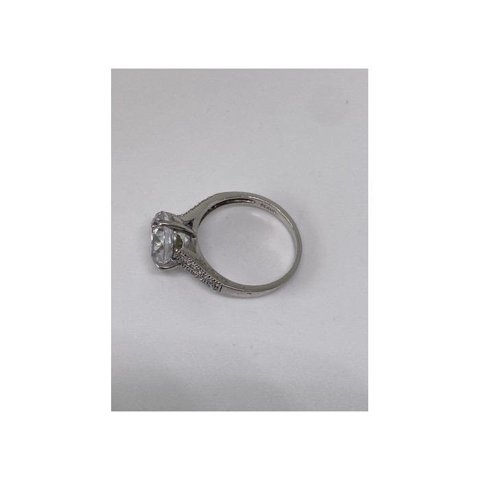 925 Sterling Silver CZ Ring Size 7.75