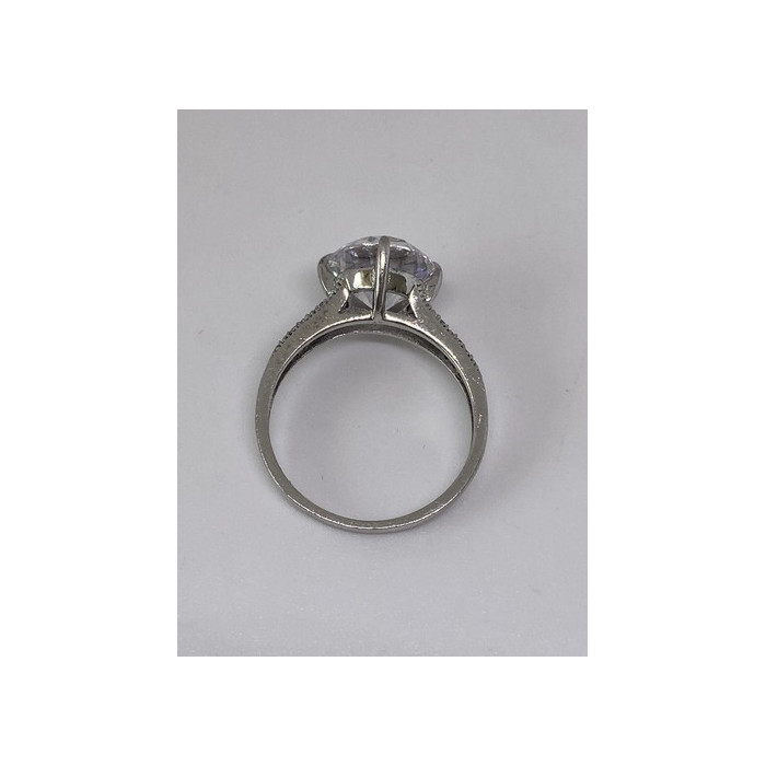 925 Sterling Silver CZ Ring Size 7.75