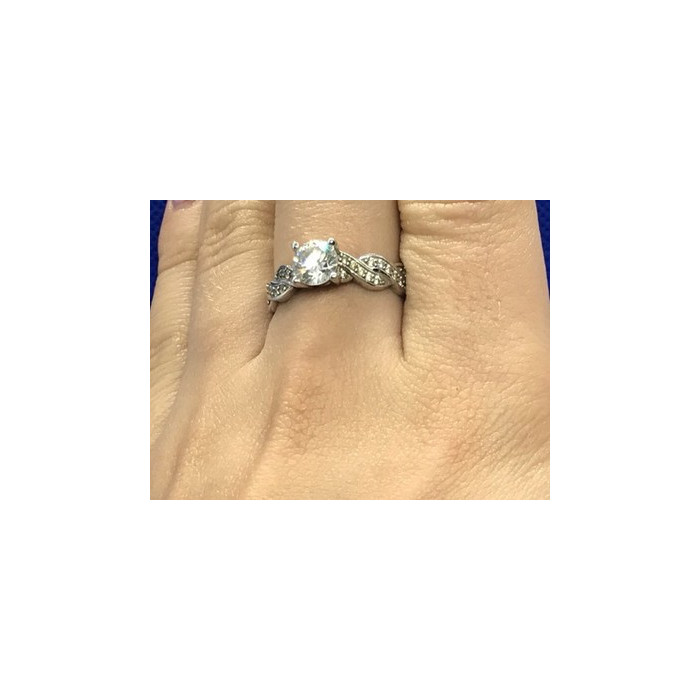 925 Sterling Silver CZ Ring Size 8