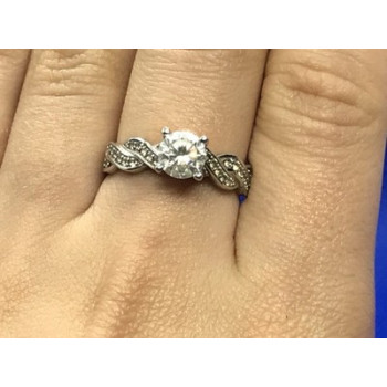925 Sterling Silver CZ Ring Size 8